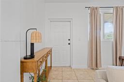 Picture of 2731 SE 17Th Ave # 211, Homestead, FL 33035