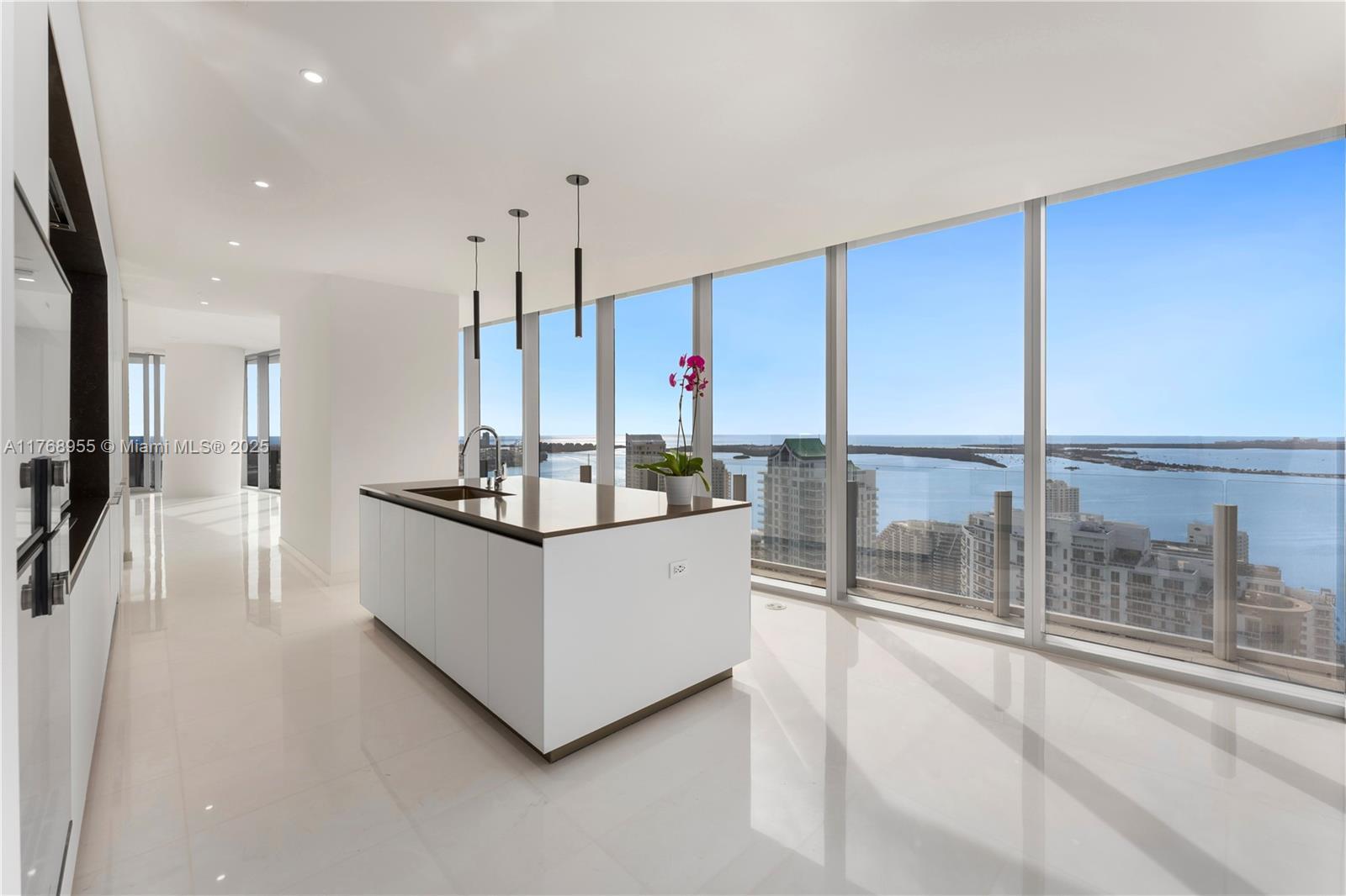Picture of 300 Biscayne Blvd Way # 4501, Miami, FL 33131