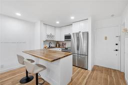 Picture of 1520 Mckinley St # 206E, Hollywood, FL 33020