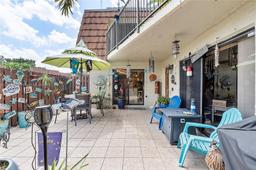 Picture of 11861 SW 13Th Ct, Davie, FL 33325