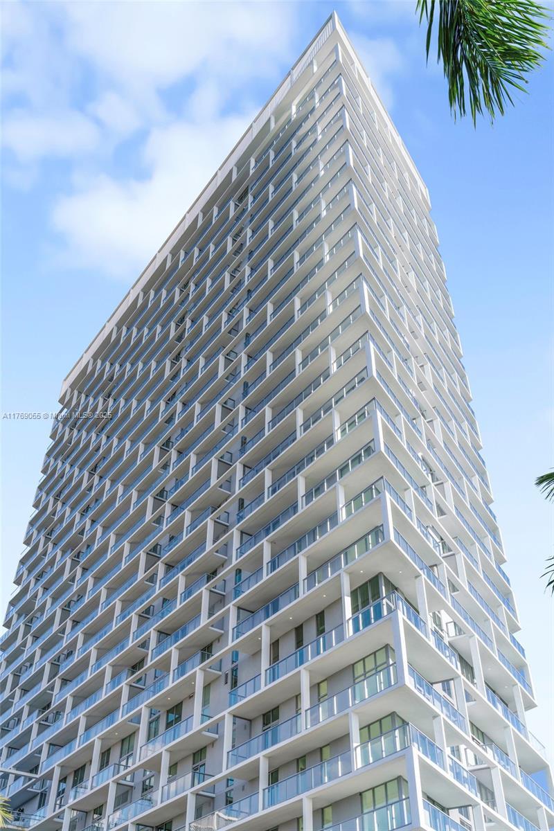 Picture of 2000 Metropica Way # 1901, Sunrise, FL 33323