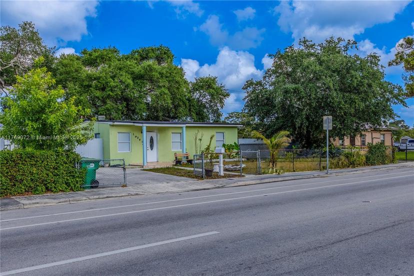Picture of 16245 NW 22Nd Ave, Miami Gardens FL 33054