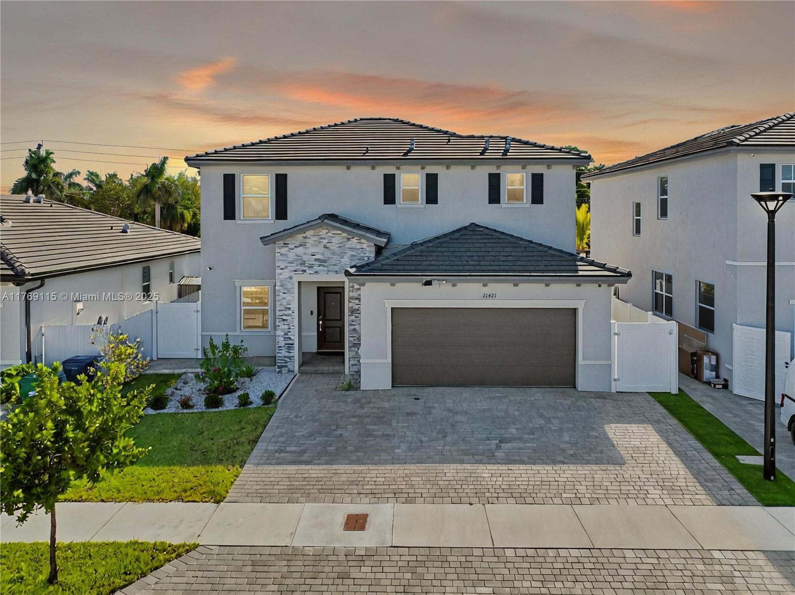 Picture of 21421 SW 127Th Ct, Miami, FL 33177