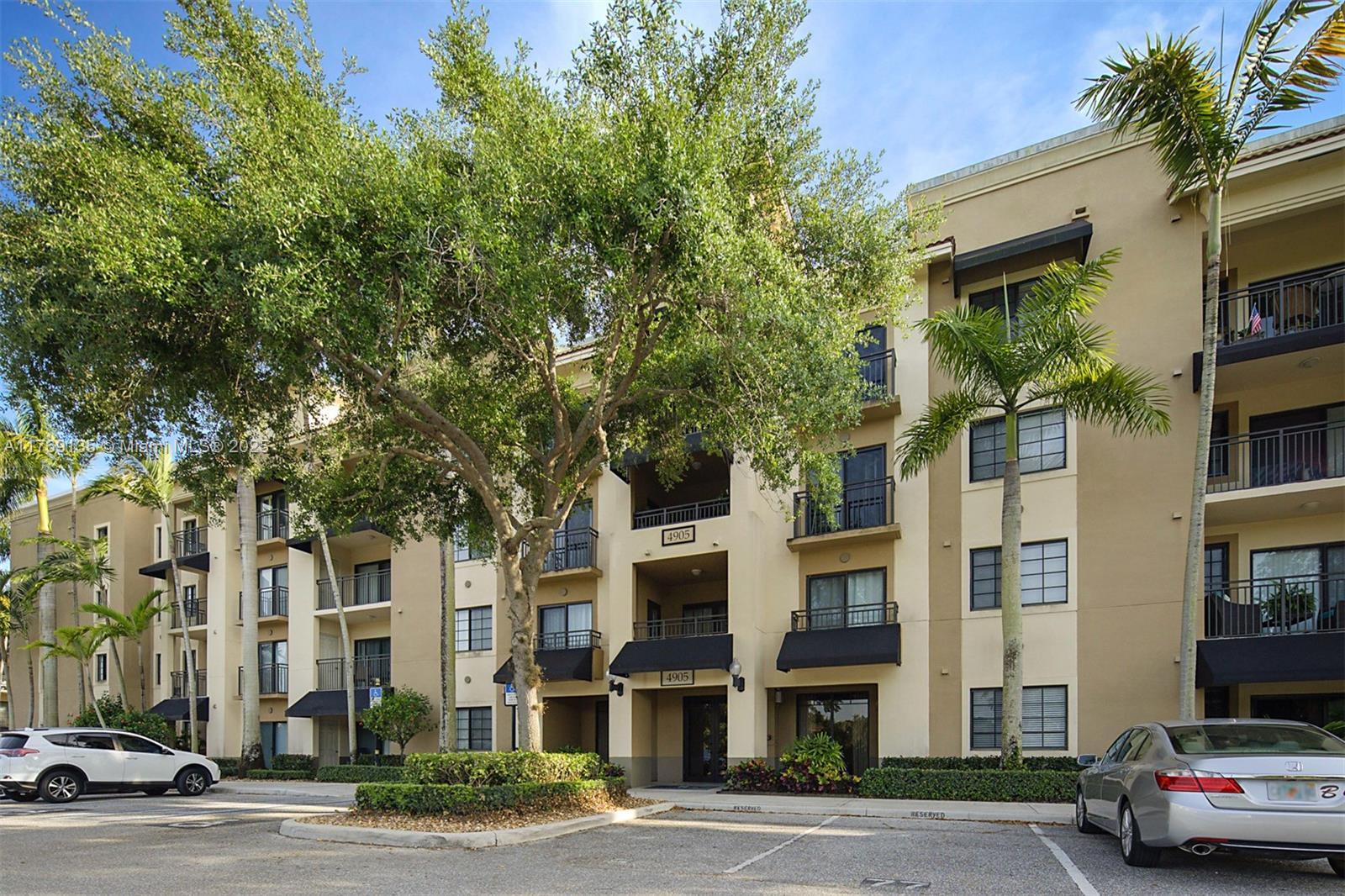Picture of 4905 Midtown Ln # 2412, Palm Beach Gardens, FL 33418