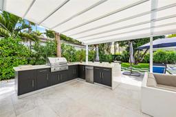 Picture of 6166 Pine Tree Dr, Miami Beach, FL 33140