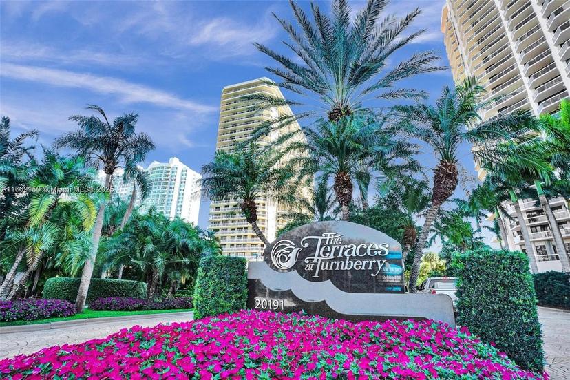 Picture of 20191 E Country Club Dr # 2603, Aventura FL 33180