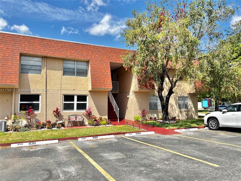 Picture of 220 NW 107Th Ave # 207, Miami FL 33172