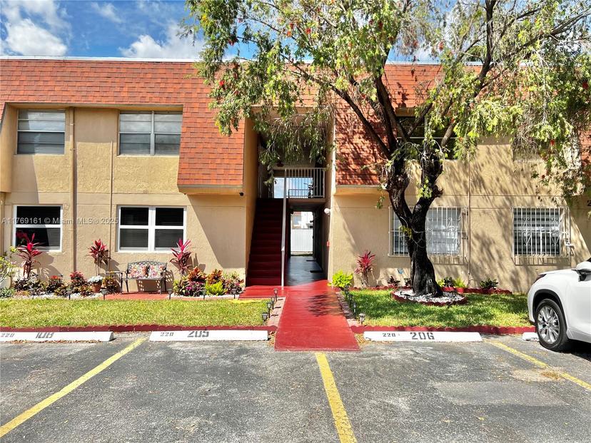 Picture of 220 NW 107Th Ave # 207, Miami FL 33172