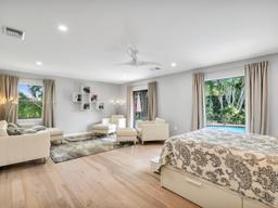 Picture of 15901 W Troon Cir, Miami Lakes, FL 33014