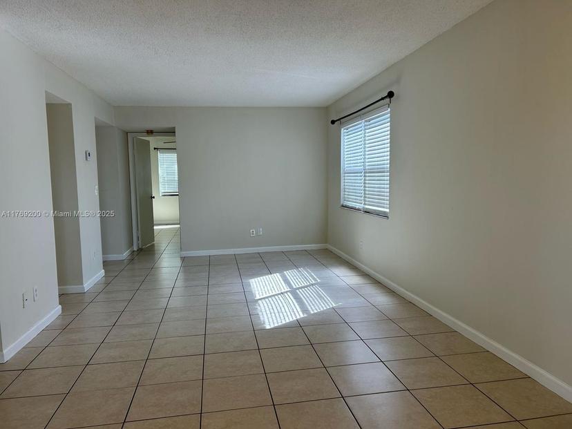 Picture of 3400 Foxcroft Rd # 301, Miramar FL 33025