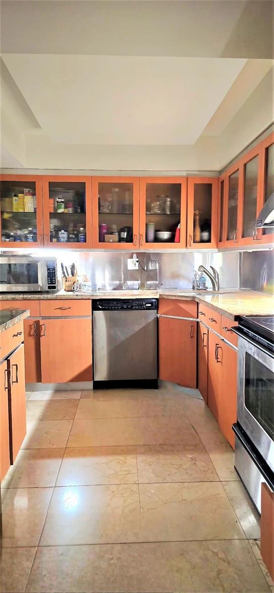 Picture of 6039 Collins Ave # 504, Miami Beach FL 33140
