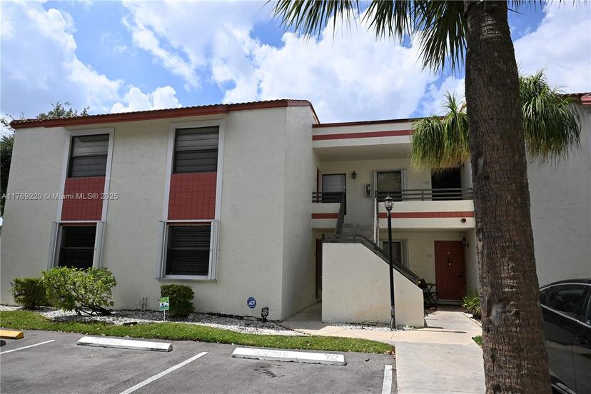 Picture of 1170 N Hiatus Rd # 1170, Pembroke Pines FL 33026