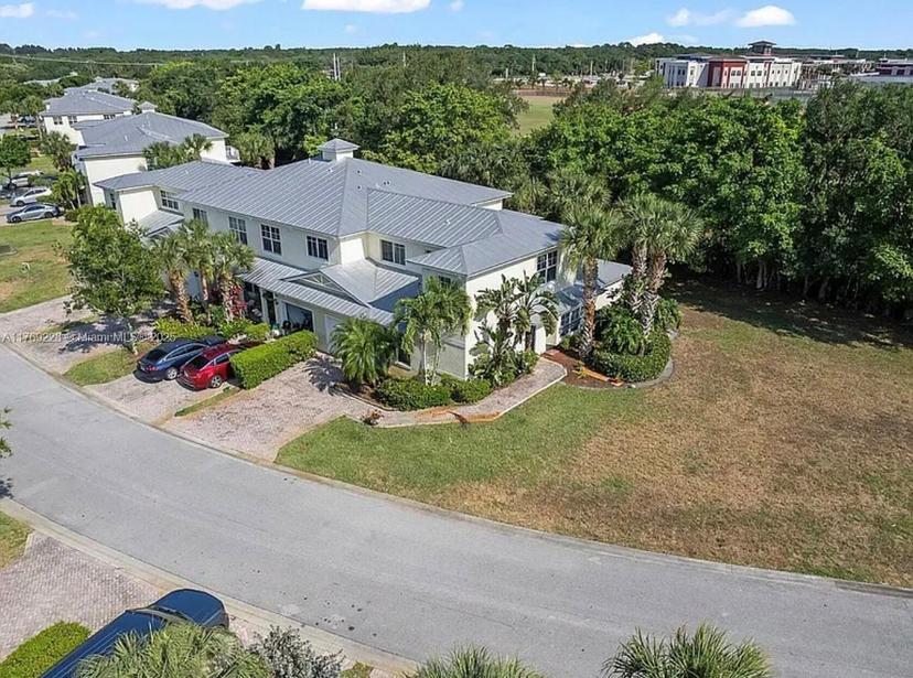 Picture of 2607 Creekside Dr, Fort Pierce FL 34981