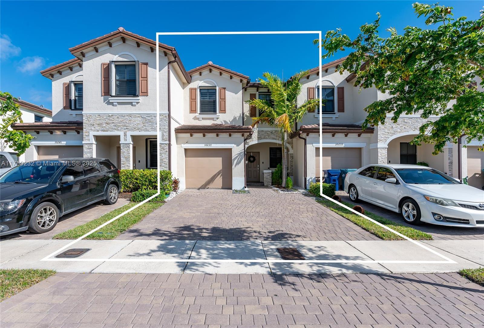 Picture of 10237 SW 228Th Ter # 10237, Miami, FL 33190