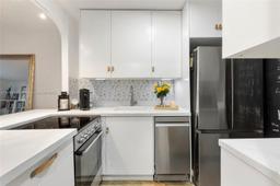 Picture of 2899 W Collins Ave # 1638, Miami Beach, FL 33140