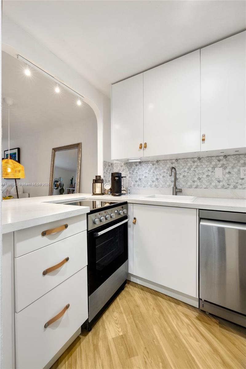 Picture of 2899 W Collins Ave # 1638, Miami Beach FL 33140