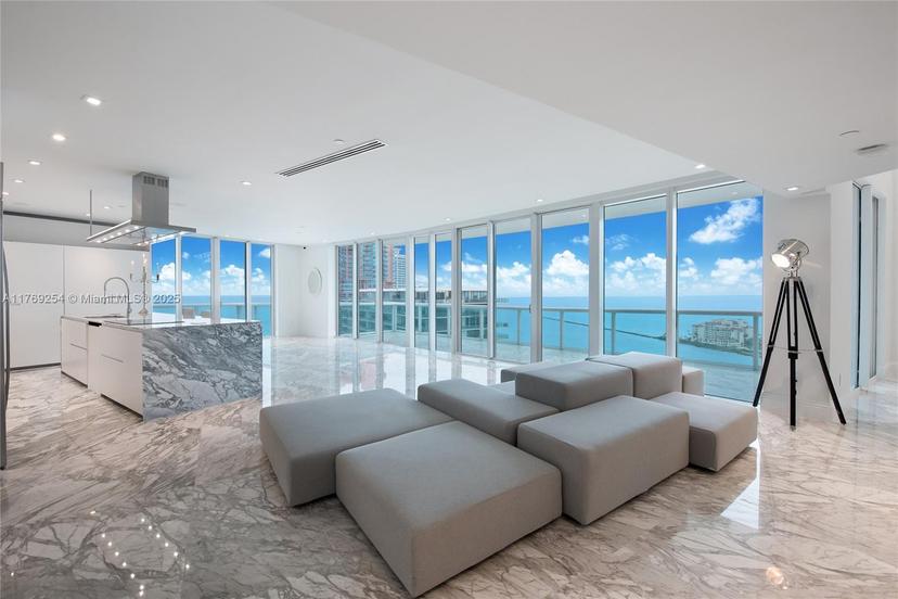 Picture of 1000 S Pointe Dr # 2804, Miami Beach FL 33139