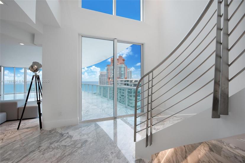 Picture of 1000 S Pointe Dr # 2804, Miami Beach FL 33139