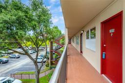 Picture of 801 SW 133Rd Ter # 305K, Pembroke Pines, FL 33027