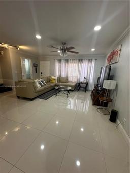 Picture of 3370 Beau Rivage Dr # B8, Pompano Beach, FL 33064