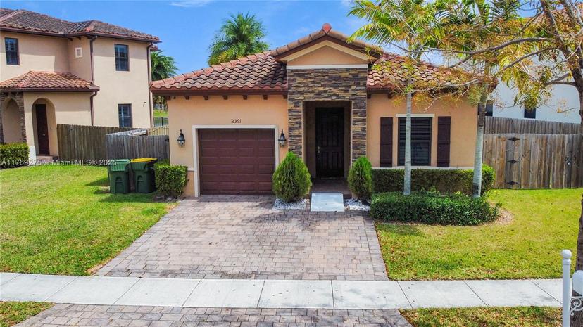 Picture of 2391 NE 2Nd Dr, Homestead FL 33033