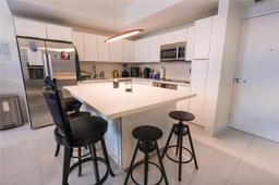 Picture of 1010 SW 2Nd Ave # 606, Miami, FL 33130