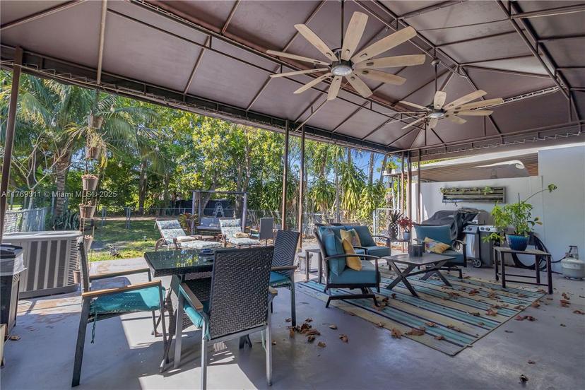 Picture of 12340 SW 20Th Ter # 12340, Miami FL 33175