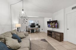 Picture of 5844 Garfield St, Hollywood, FL 33021