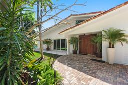 Picture of 210 Ocean Blvd, Golden Beach, FL 33160