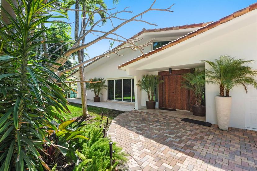 Picture of 210 Ocean Blvd, Golden Beach FL 33160