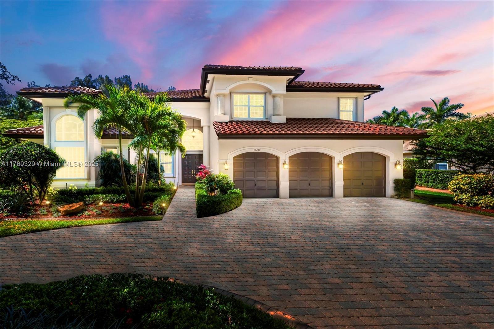 Picture of 10250 S Lake Vista Cir, Davie, FL 33328