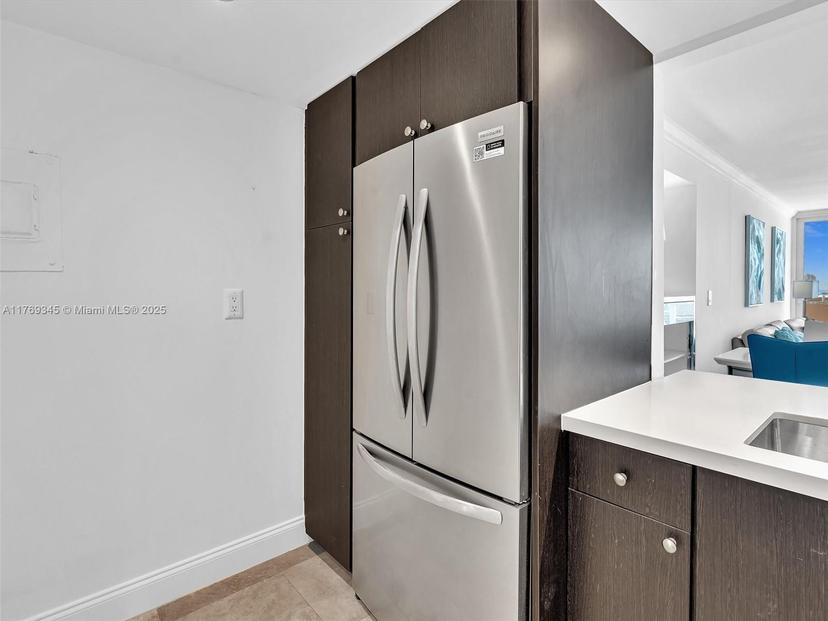 Picture of 1717 N Bayshore Dr # 3553, Miami FL 33132