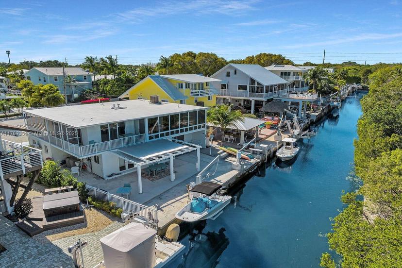 Picture of 1207 Mockingbird Rd, Key Largo FL 33037