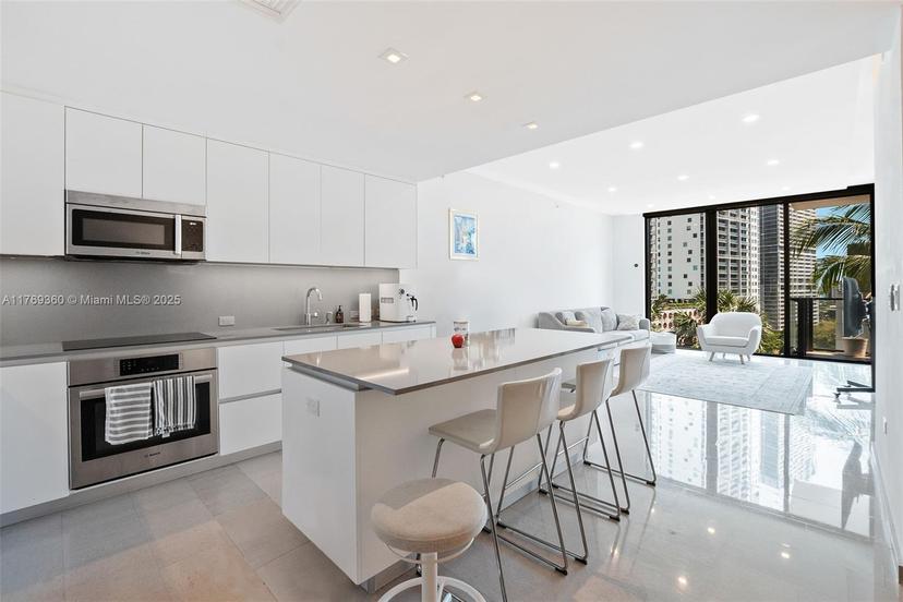 Picture of 68 SE 6Th Street # 805, Miami FL 33131