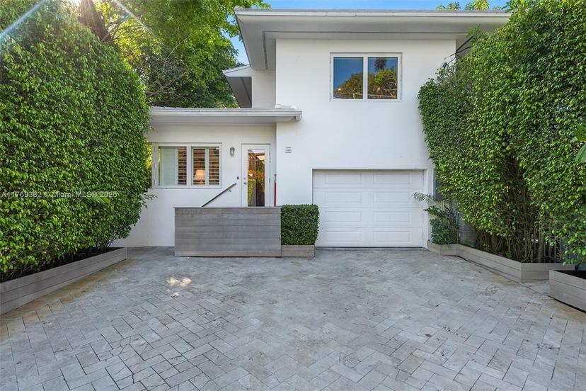 Picture of 6001 N Bay Rd, Miami Beach FL 33140