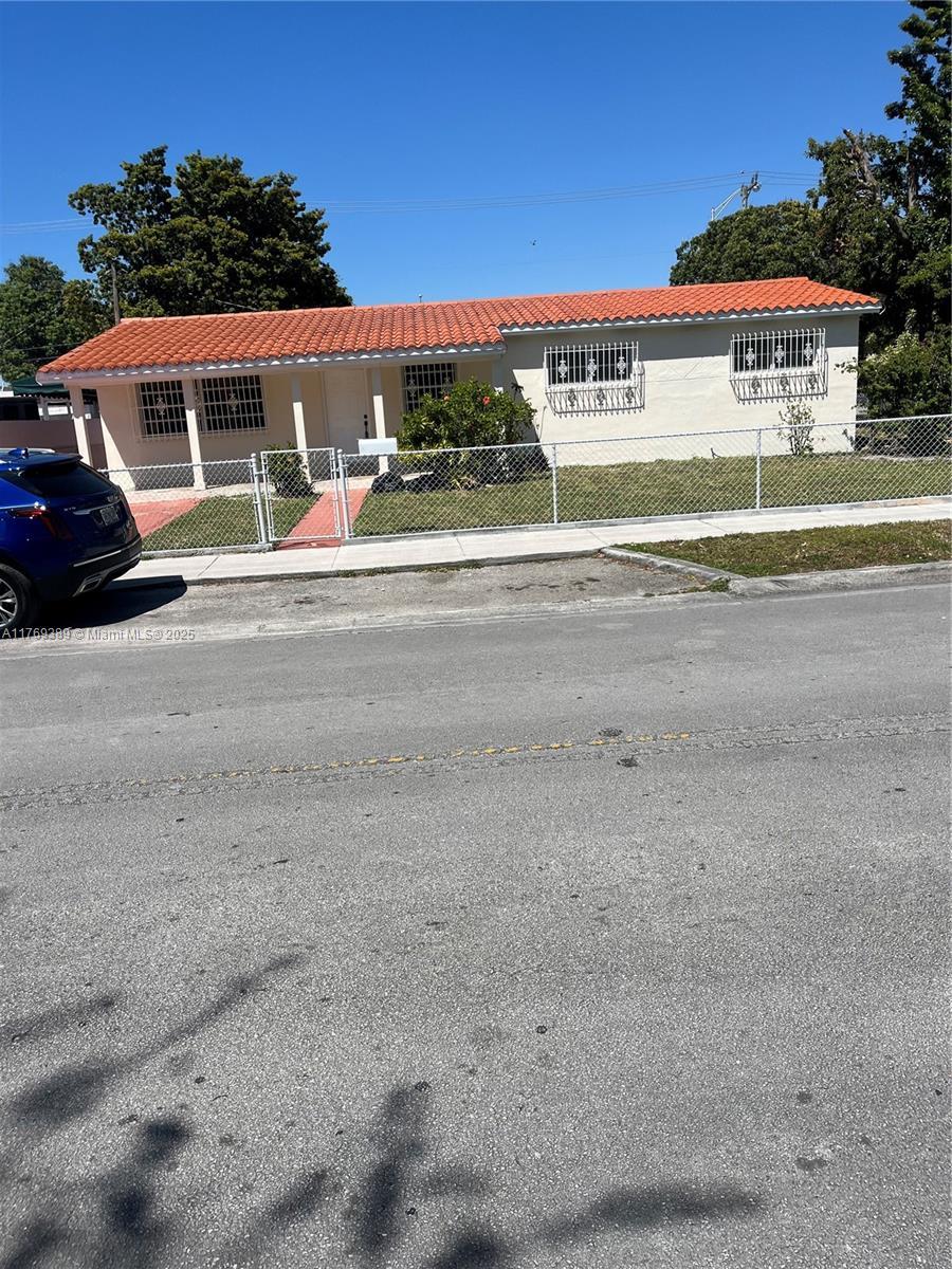 Picture of 3400 W 13Th Ave, Hialeah, FL 33012