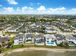 Picture of 8823 NW 155Th Ter, Miami Lakes, FL 33018