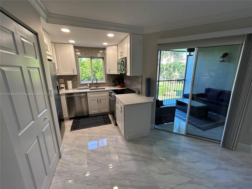 Picture of 275 Palm Ave # D205, Jupiter FL 33477