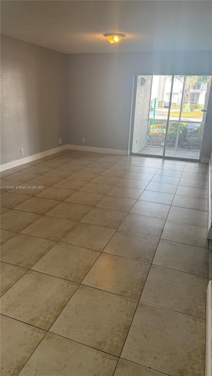 Picture of 5720 Rock Island Rd # 380, Tamarac, FL 33319