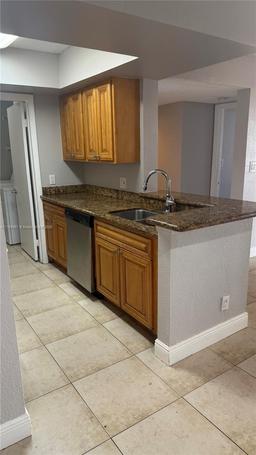 Picture of 5720 Rock Island Rd # 380, Tamarac, FL 33319