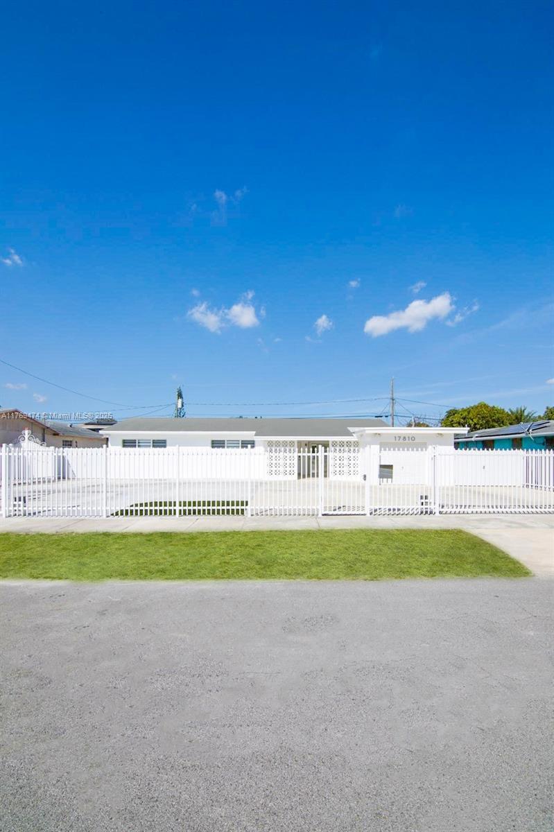 Picture of 17810 SW 109Th Pl, Miami FL 33157