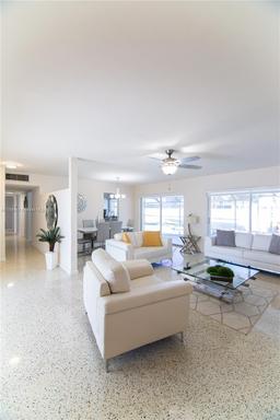 Picture of 17810 SW 109Th Pl, Miami, FL 33157