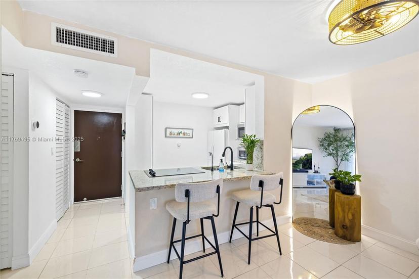 Picture of 5199 NW 7Th St # 208, Miami FL 33126