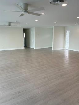 Picture of 2255 NE 207Th St, Miami, FL 33180
