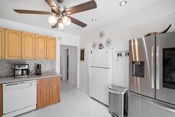 Picture of 121 Edmund Rd, West Park, FL 33023