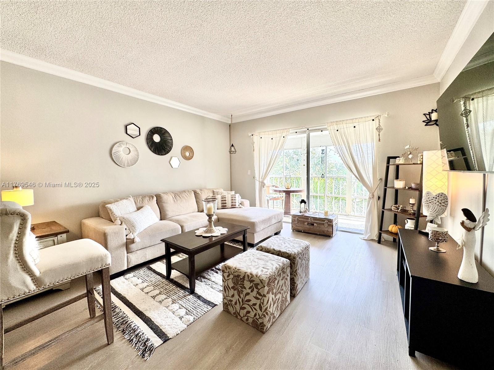 Picture of 1001 Hillcrest Ct # 310, Hollywood, FL 33021