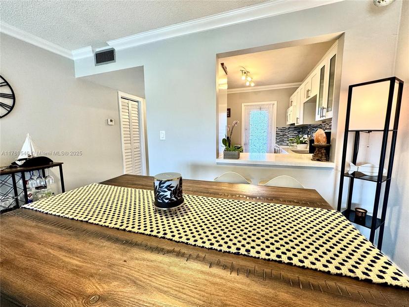 Picture of 1001 Hillcrest Ct # 310, Hollywood FL 33021