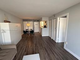 Picture of 1615 Meridian Ave # 303, Miami Beach, FL 33139