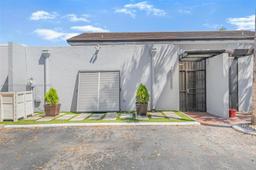 Picture of 16505 Fox Den Ct, Miami Lakes, FL 33014