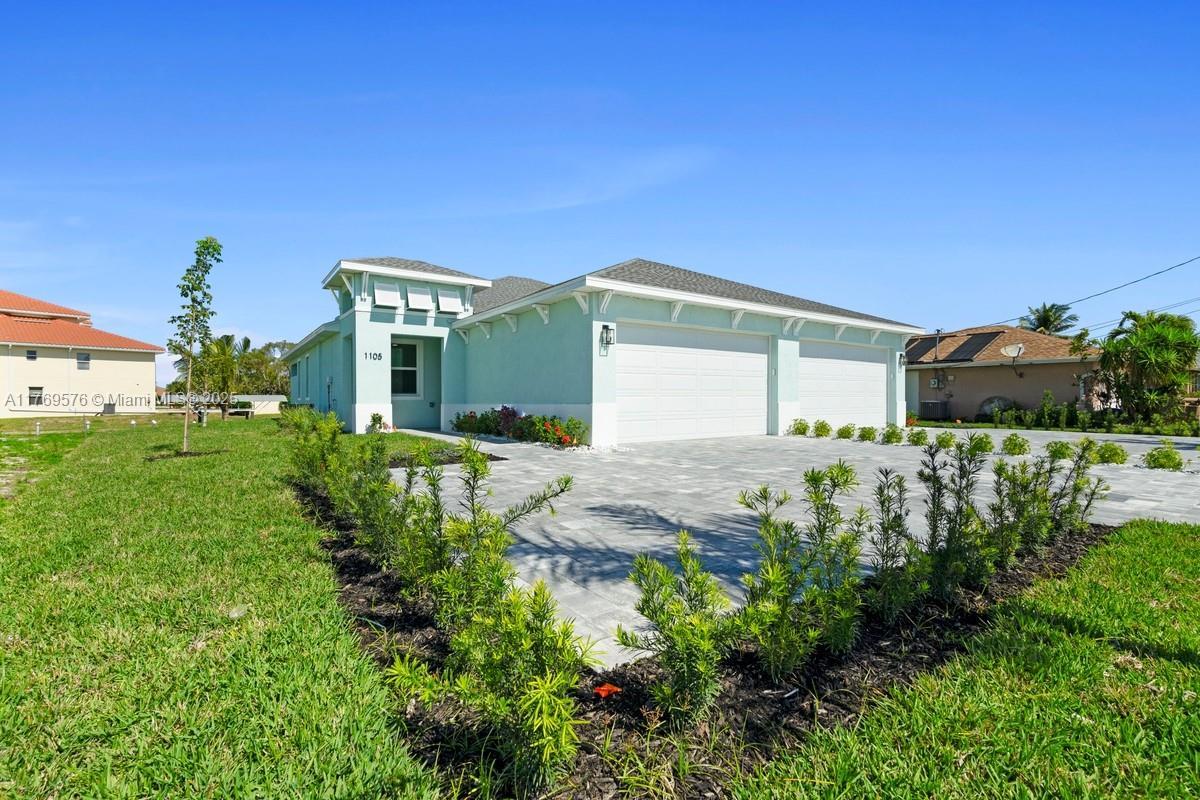Picture of 1107 SE 38 St, Cape Coral, FL 33904